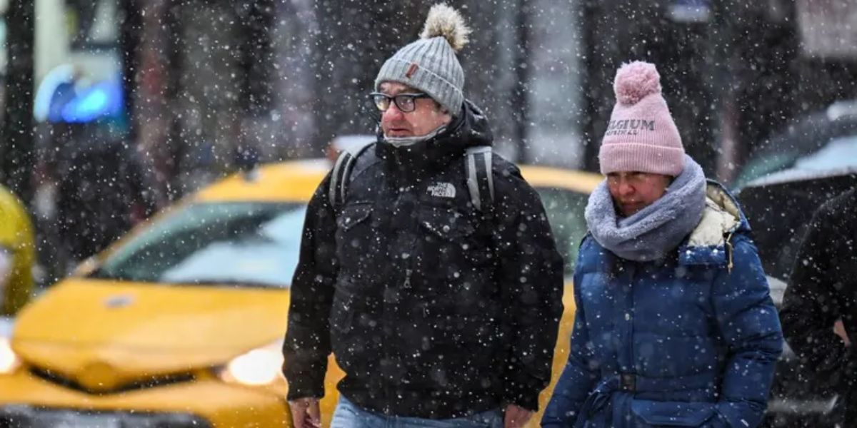 Arizona Enjoys Mild, Sunny Start to Week as Temperatures Stay Above Normal