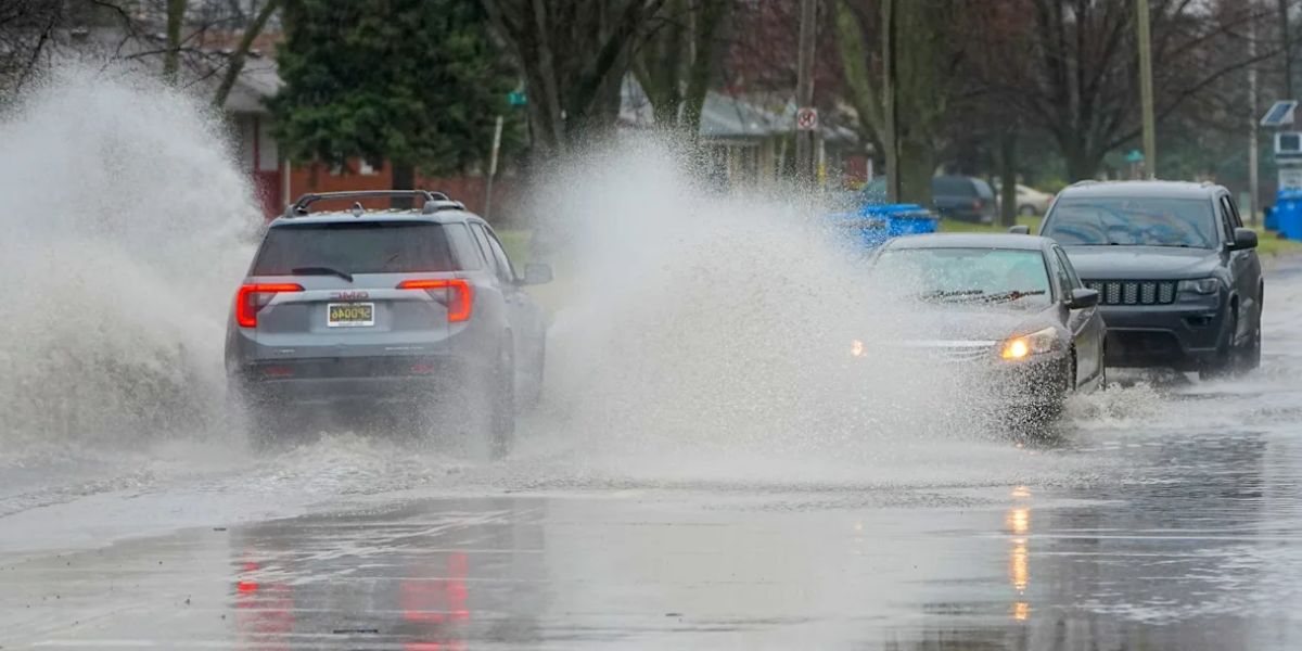 Brief Freezing Rain to Impact Tuesday Commute in Southeast Michigan