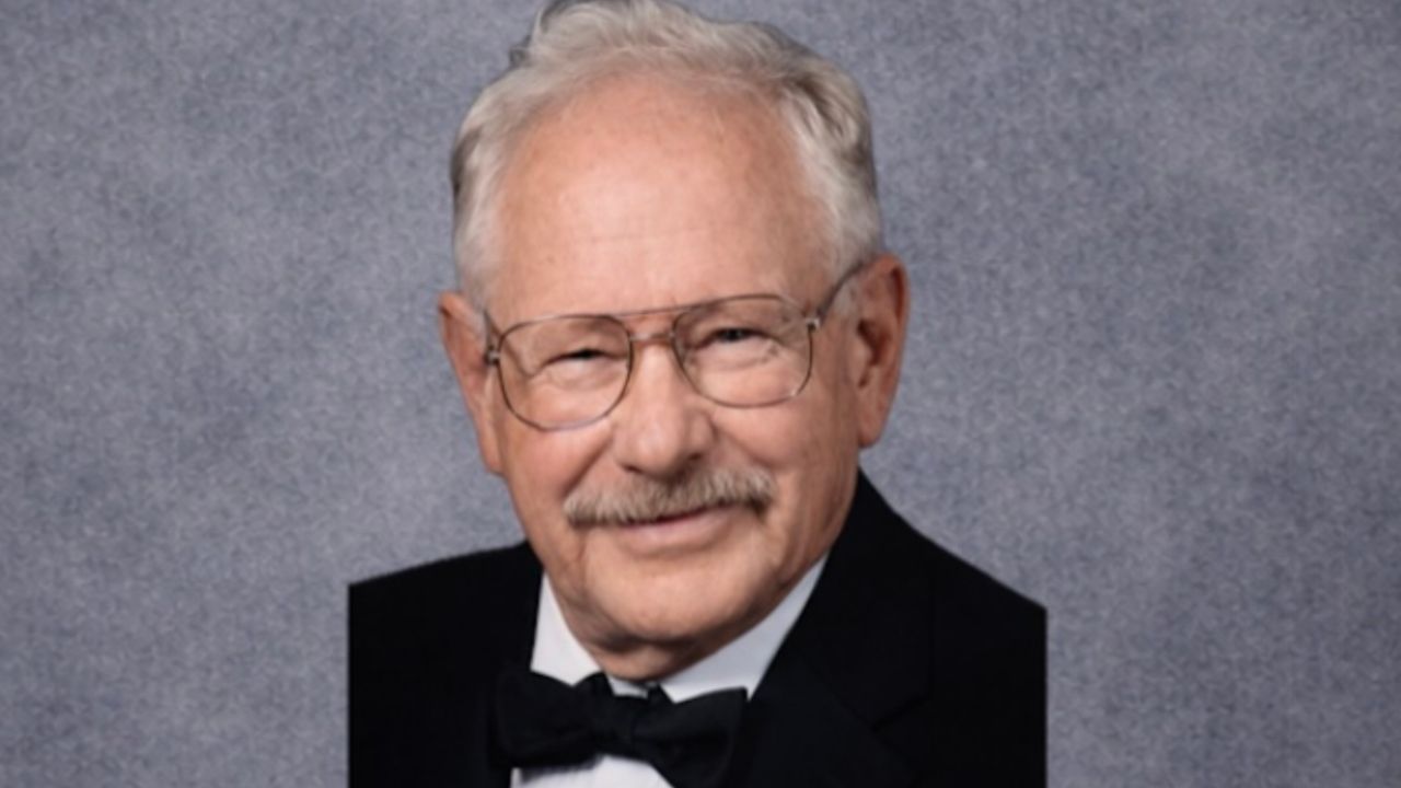 Human Remains Found in Washington Identified as Former Oregon Mayor Missing Since 2006