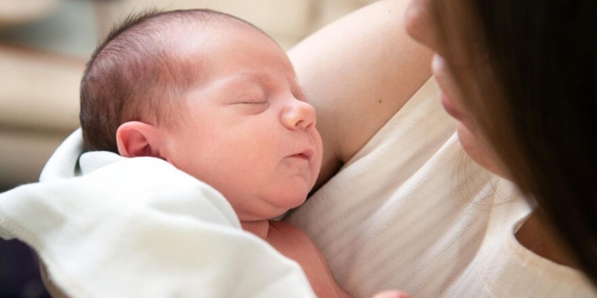 New Illinois Law Supports Working Mothers With Paid Breaks for Nursing